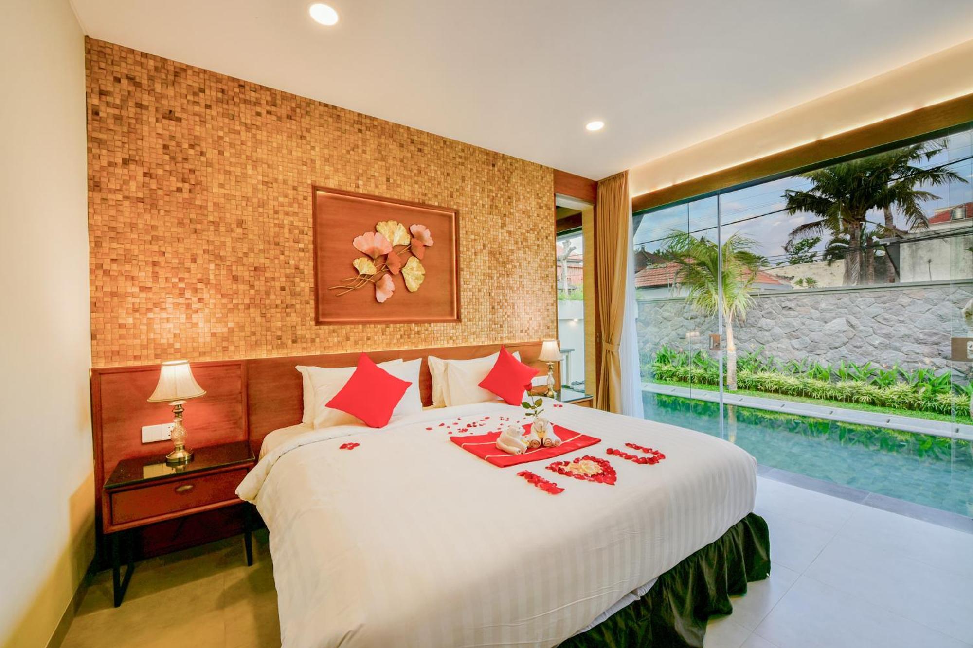 Del Cielo Villa Seminyak Rum bild