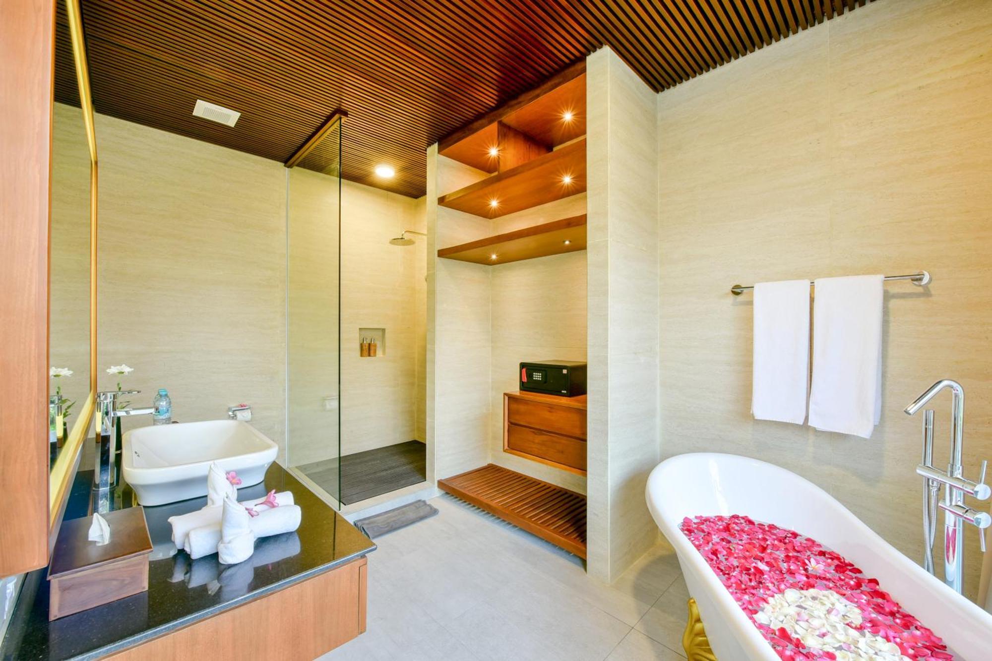 Del Cielo Villa Seminyak Rum bild